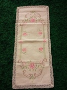 Serweta na stół haft krzyżykowy