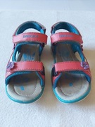 Sandały dla dziewczynki. 