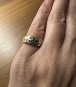 Złoty pierścionek diamenty (16szt, bagietowy), śr. 13,5mm