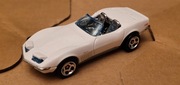 Hot Wheels '72 Stingray Convertible 