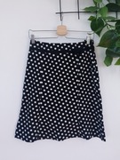 Spódnica w kropki czarno biała z kokardą 