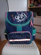 Plecak szkolny usztywniany do pierwszej klasy