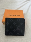 Czarny portfel Louis Vuitton