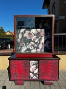 Komoda - szafka drewniana z witryną