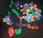 Kolorowe domino z akcesoriami 