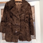 EDLER PELZ Piekne futerko kurtka czekoladowe  L