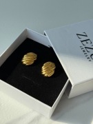 Kolczyki Zezu eleganckie pozłacane sztyft