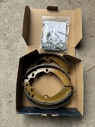 SZCZĘKI HAMULCOWE SUZUKI VITARA I DENCKERMANN