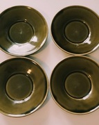 Cztery zielono - oliwkowe spodki VITRAL CZECHOSLOVAKIA