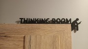 Napis do toalety "Thinking room" -pokój przemyśleń