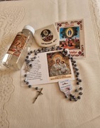 Różaniec z kamienia z MB z Gietrzwałdu + cudowna woda ze żródełka + etui na