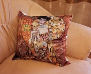 Poszewka na poduszkę z motywem obrazu Adele Gustava Klimta 40x40 cm 