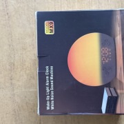 model MX9, który służy jako symulator wschodu i zachodu