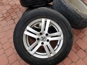 Komplet kół zimowych Nokian 215/70 R16 (stan bdb)