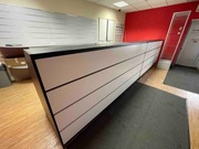 Lada sprzedażowa recepcyjna sklepowa obsługa klienta 