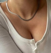 srebrny naszyjnik wisiorek łańcuszek żmijka wąż elegancki choker stal 