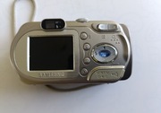 Aparat Fotograficzny Samsung Bardzo Retro Dla Hobbystów  Opis