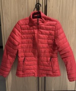Czerwona kurtka pikowana