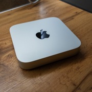Apple Mac Mini M1 8GB RAM 256GB SSD | Jak nowy + podstawka wydruk 3D