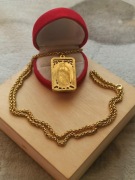 Przepiękny naszyjnik z Matką Boską łańcuszek zawieszka Maryja Matka Boska