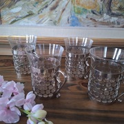 Szklanki w koszyczkach 4 sztuki 