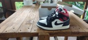 Buty Nike damskie WMNS AIR JORDAN 1 MID 38