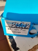 nici firmy Amann kolor błękit  gr. 80 ilość 18szt cena 90