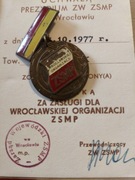 Unikat,odznaka za zasługi dla wrocławskiej organizacji ZSMP wraz z legitym.
