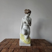 Porcelanowa figurka Hollohaza 
