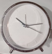 Zegar Budzik chrom 11x13 cm klasyczny stojacy z alarmem