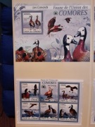 Komory 2009 Mi 2357-61 + bl 515  ptaki drzewica  zestaw idealny