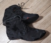 Think! Botki ze skòry z włosiem jak nowe r.39