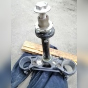 Półka dolna sztyca KTM 125,390