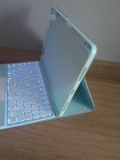 Etui na iPad Air 11 cali z klawiaturą i multi-touch touchpadem 