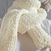 Bardzo ciepły szalik zimowy