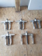 Ściągacz dwuramienny z przesuwnymi ramionami 300mm