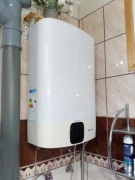 Prawa Grzalka 1,5 kW VELIS WIFI  Ariston VLS