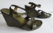Skórzane sandałki koturna Venezia  r. 36 jak NOWE