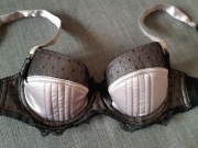 biustonosz La Senza  70B