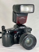 Minolta 7xi + 28-105 mm + lampa 3500xi + pasek