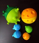 Klocki sensoryczne 2 Odkrywcze Kule. 12 elementów. Lalaboom. Trefl