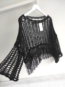 New Collection Czarna ażurowa narzutka r U