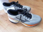 Buty biegowe Mizuno Enerzy WAVE Impulse Man J1GC2556-52 r. 41