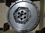 Koło zamachowe dwumas mazda 3 skyactiv X