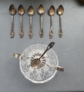 Cukiernica kryształowa z łyżeczką oraz 5 łyżeczek deserowych 