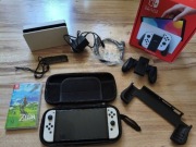 Nintendo Switch OLED 64GB OLED + The Legend of Zelda: Breath of the Wild