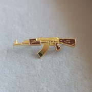 Unikatowa nowa złota przypinka igłowa karabin AK-47