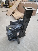 Audi A4 B9 A5 F5 Podłużnica lewa przód 