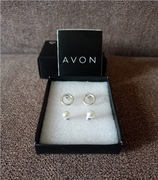 KOLCZYKI NA SZTYFCIE WKRĘTKI Z FIRMY AVON DWA KOMPLETY NOWE NIEUŻYWANE