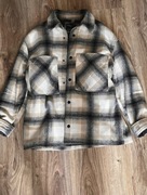 Kurtka przejściowa w kratkę